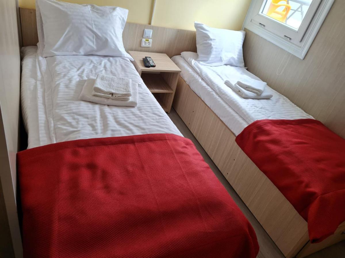 Hotel Plutitor Casa Pescarilor Sulina Ngoại thất bức ảnh