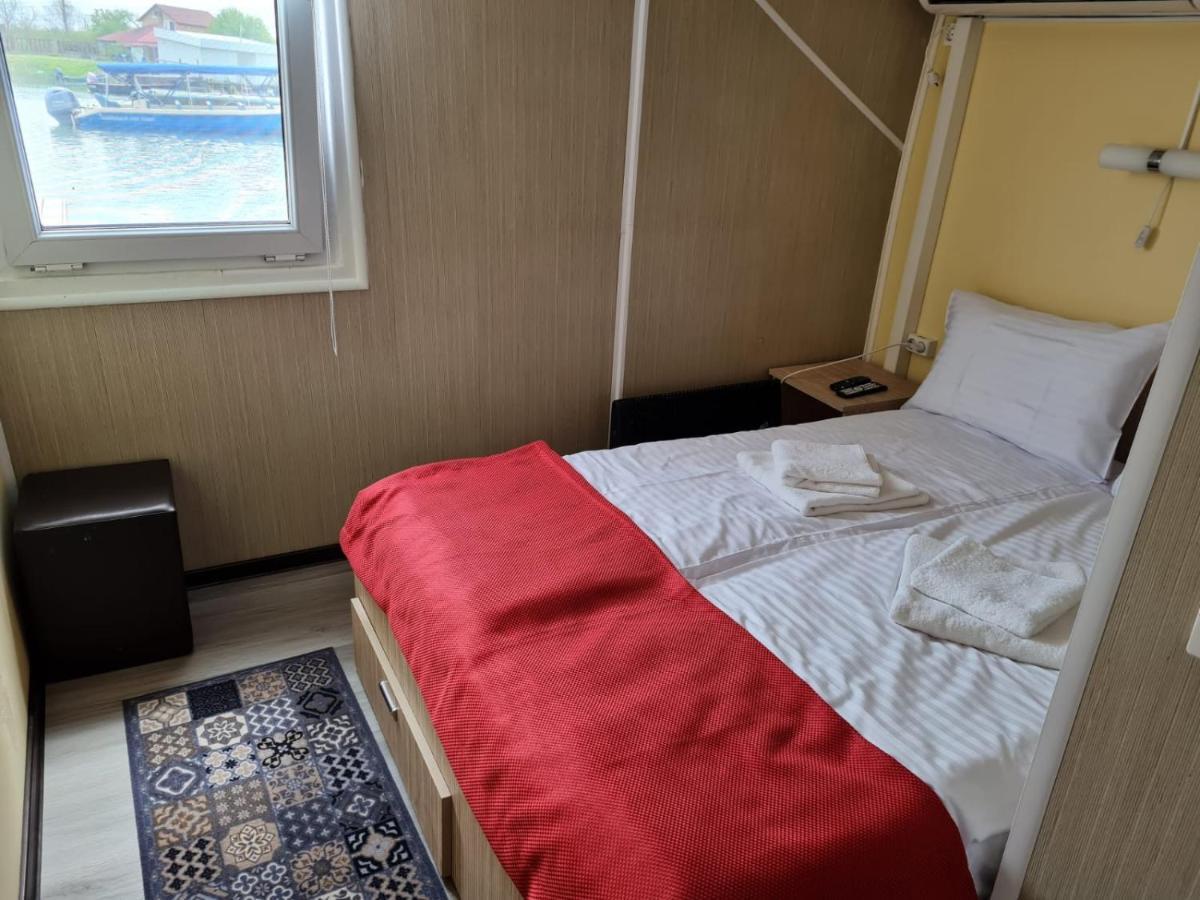 Hotel Plutitor Casa Pescarilor Sulina Ngoại thất bức ảnh